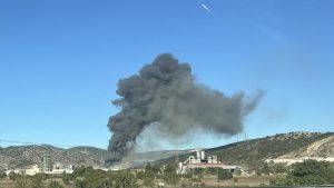 Φωτιά σε εργοστάσιο στη Βιομηχανική Περιοχή του Βόλου χωρίς απώλειες σε ανθρώπινες ζωές