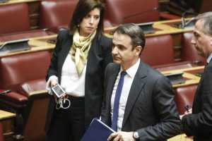 Δραματική αναστάτωση στο Μαξίμου ενόψει αποφάσεων για τη διαρροή προσωπικών δεδομένων